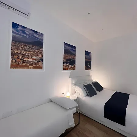 Konukevi Astorya E' Napoli
